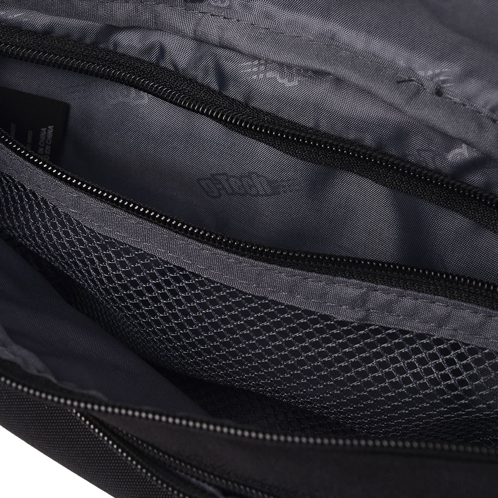 BOLSO DE CINTURA SAMUEL NEGRA