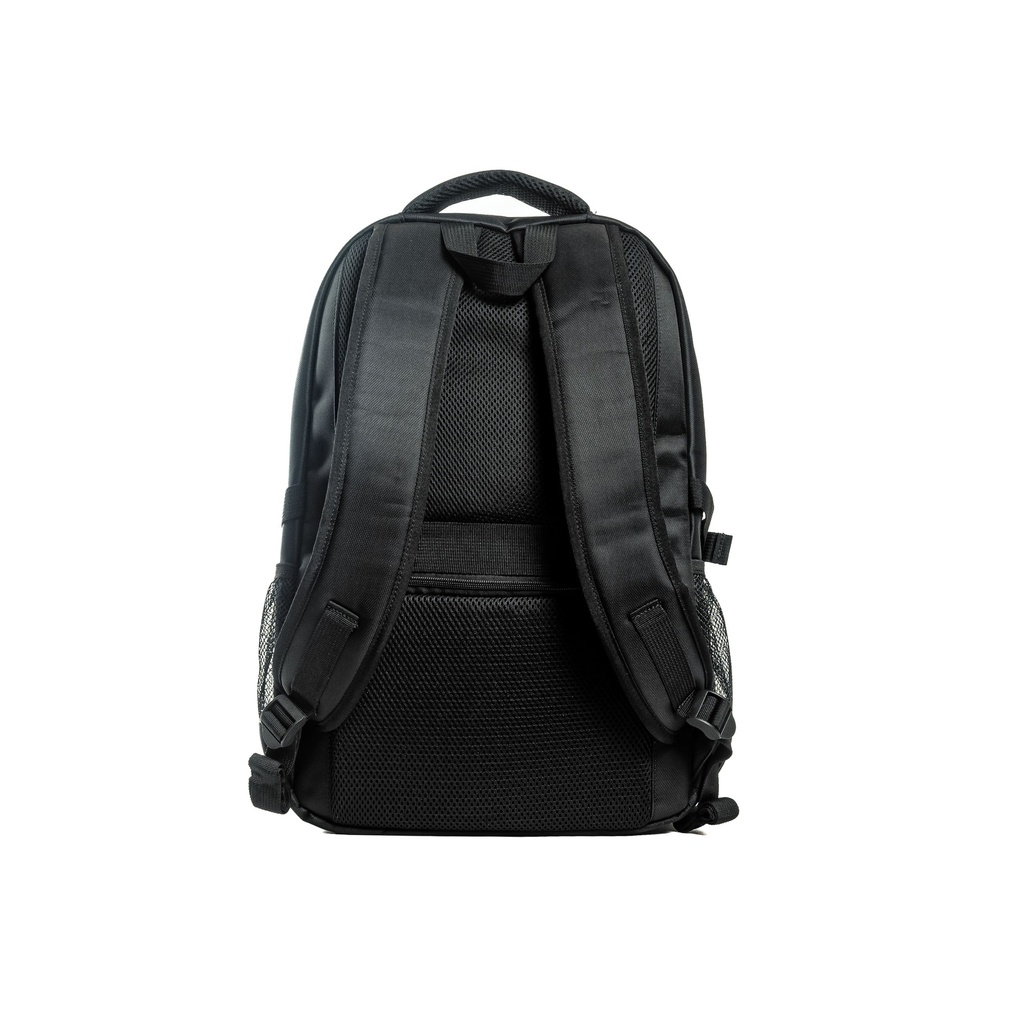 MOCHILA DE ESPALDA NEGRA 19"