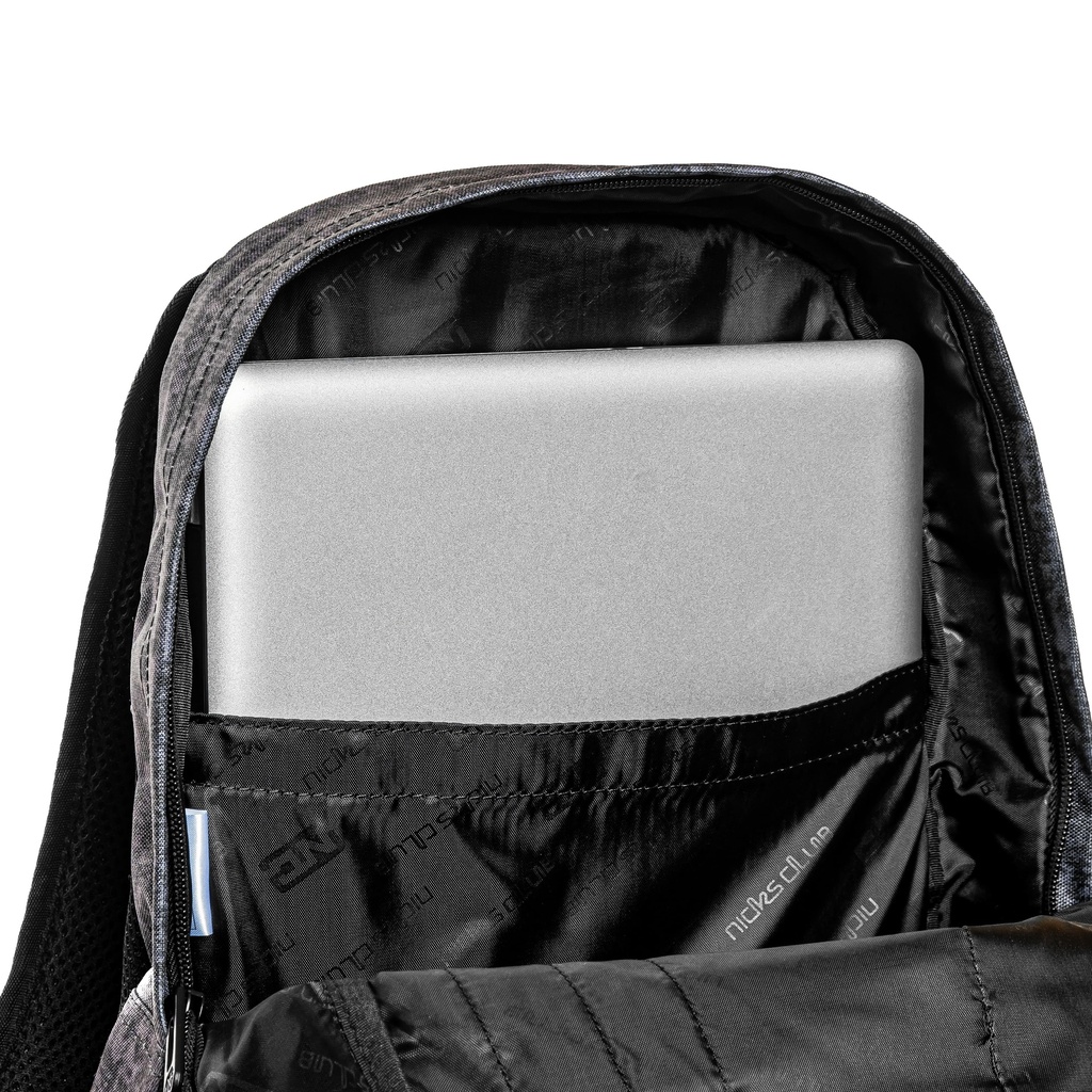 MOCHILA DE ESPALDA NEGRA 17"