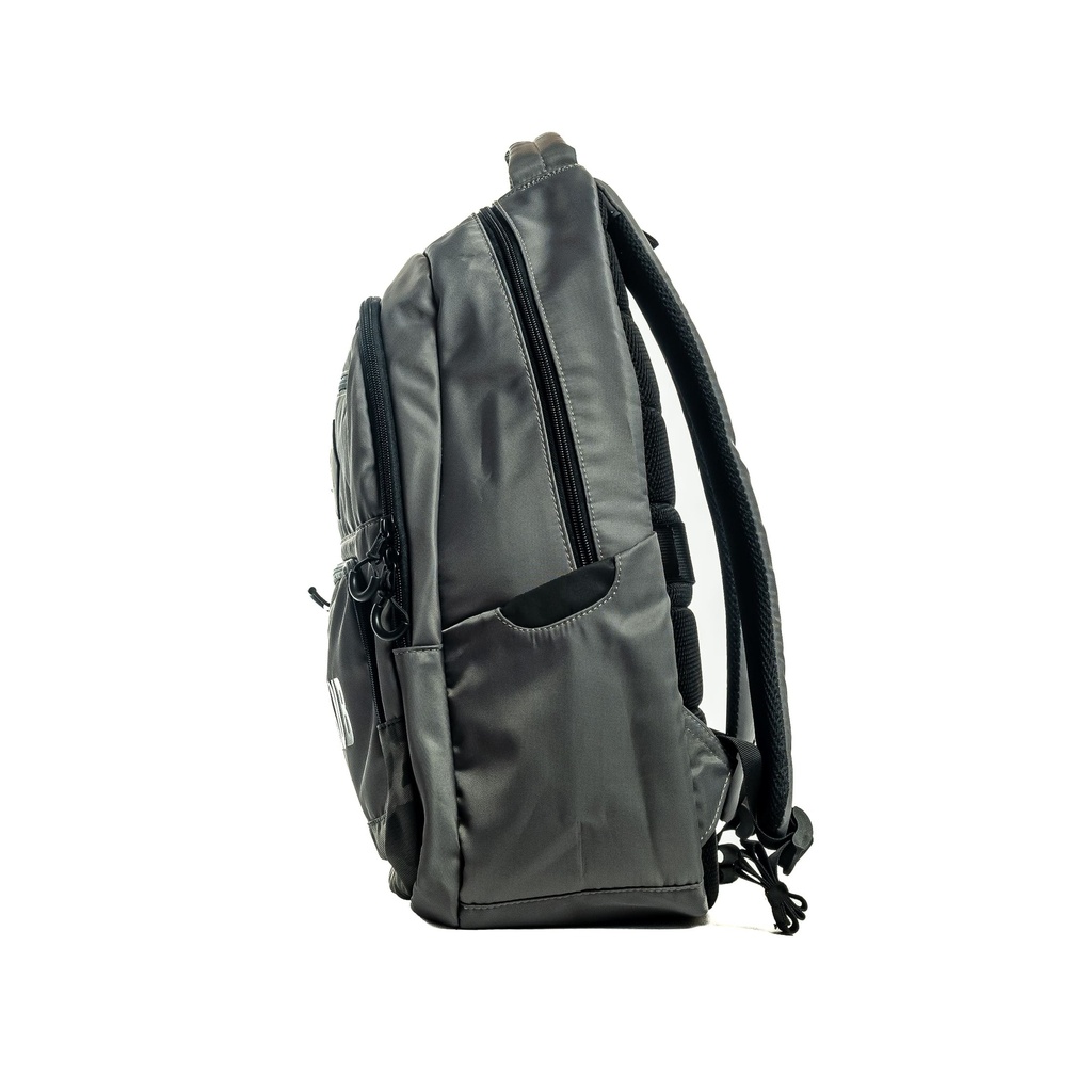 MOCHILA DE ESPALDA GRIS OSCURO 18"