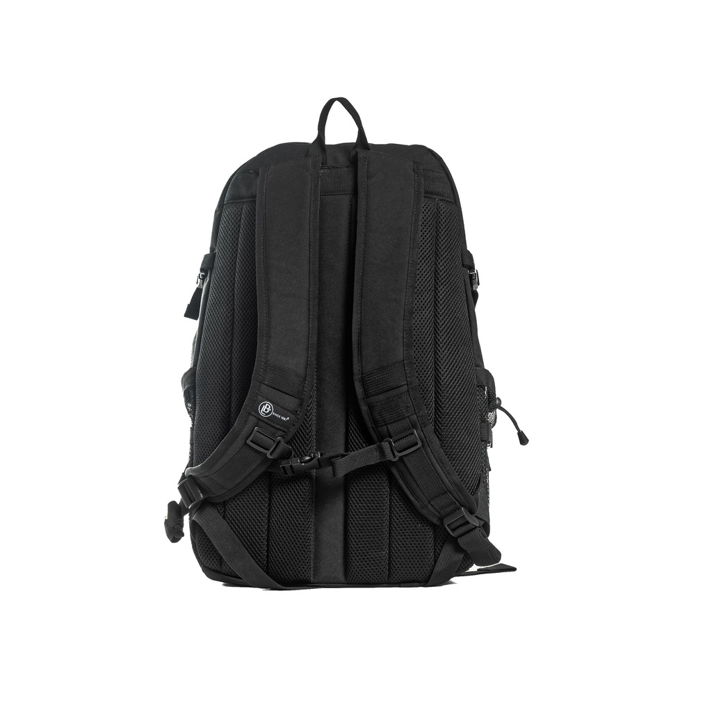 MOCHILA DE ESPALDA NEGRA 20"