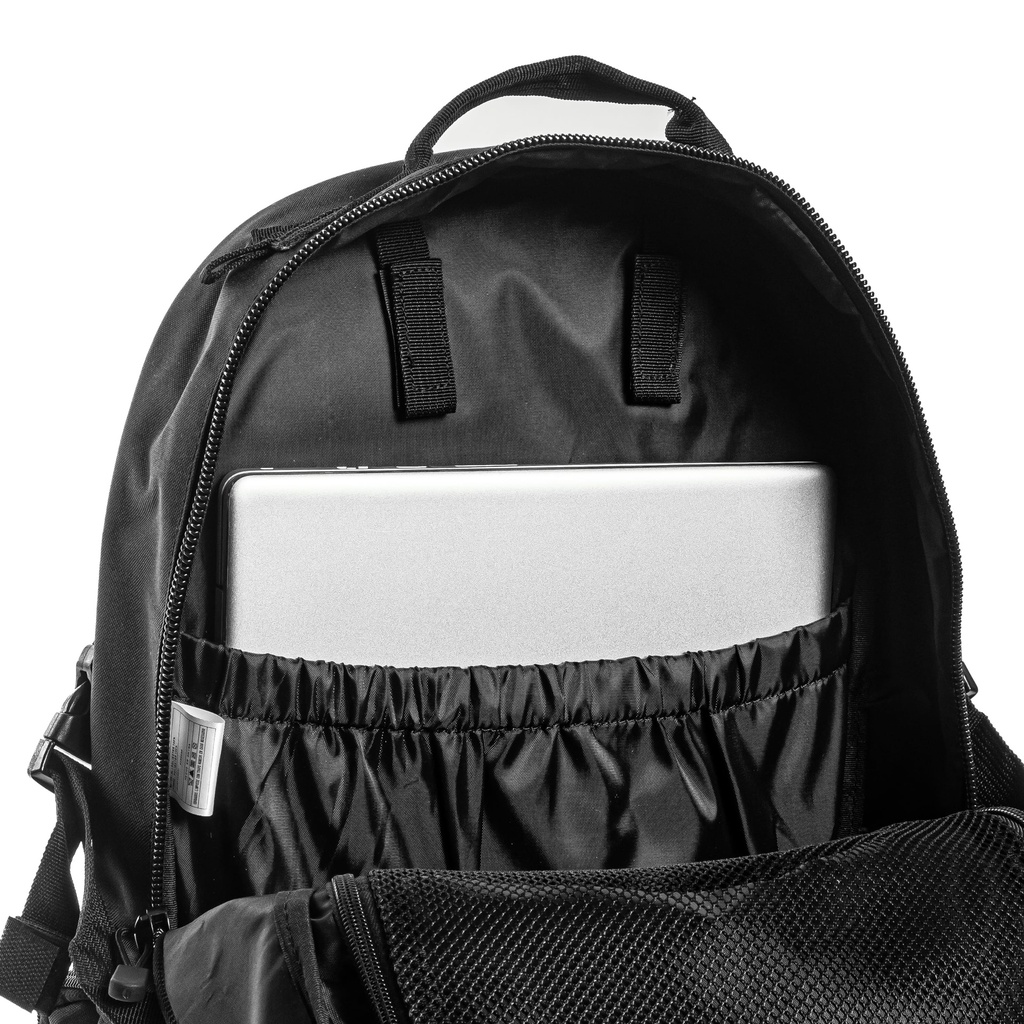 MOCHILA DE ESPALDA NEGRA 18" 