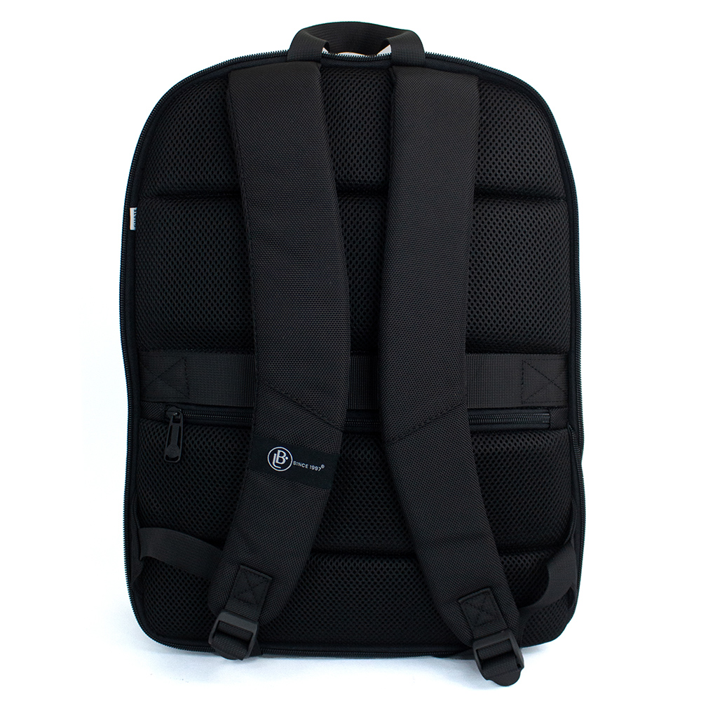 MOCHILA DE ESPALDA EXPANDIBLE NEGRA
