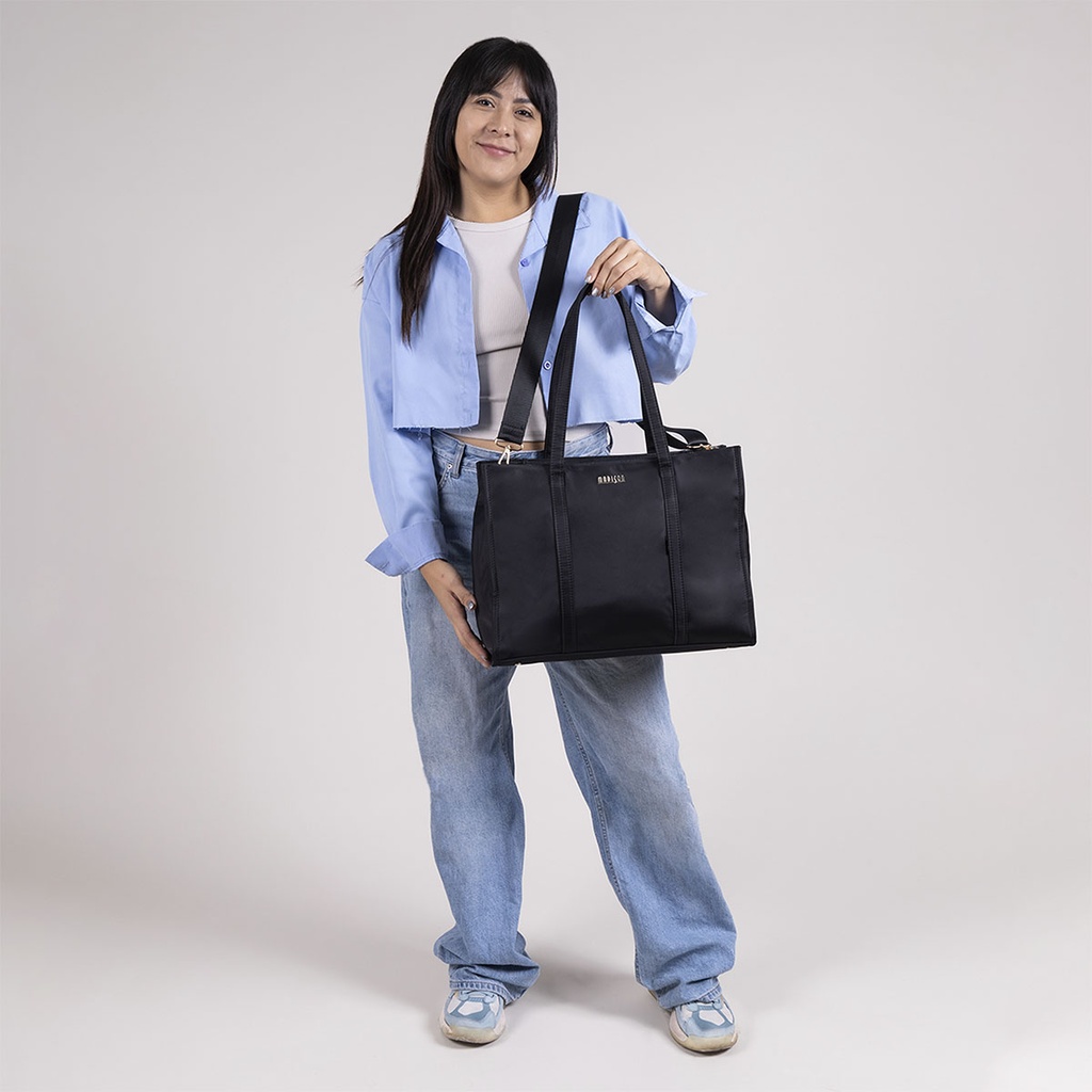 Bolso Tipo Tote Negro Madison Athziry